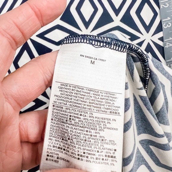 Banana Republic Navy and White Stretch 3/4 Sleeve Geometric Print Shift Dress M - Picture 8 of 8